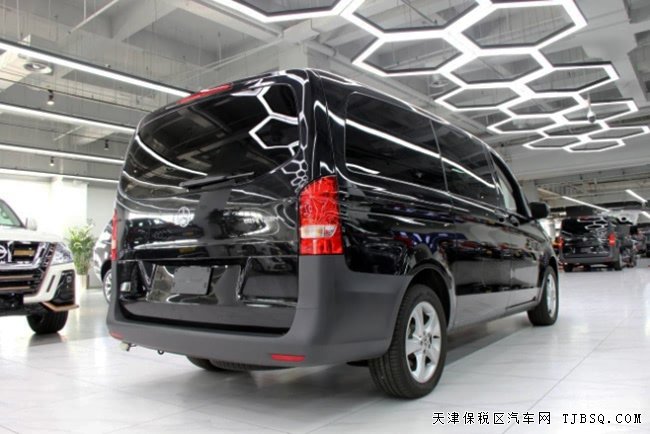 2018款奔馳METRIS美規(guī)版 4座手續(xù)/17輪/電動(dòng)門現(xiàn)車32萬