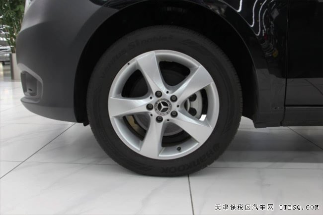 2018款奔馳METRIS美規(guī)版 4座手續(xù)/17輪/電動(dòng)門現(xiàn)車32萬