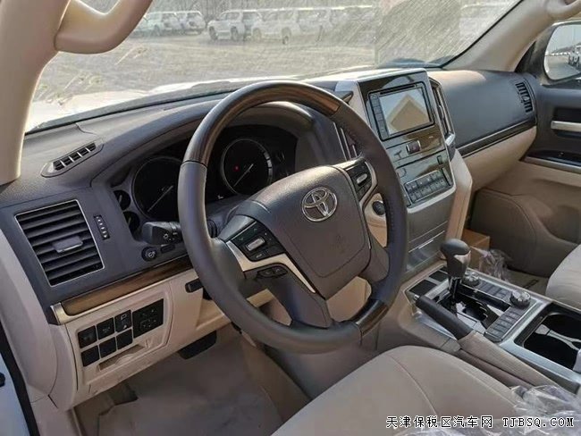 20款豐田酷路澤5700中東版 12氣囊/18輪/天窗現(xiàn)車97.5萬