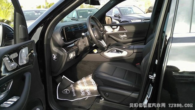 2020款奔馳GLE350美規(guī)版 DP1包/20輪/全景天窗現(xiàn)車69萬