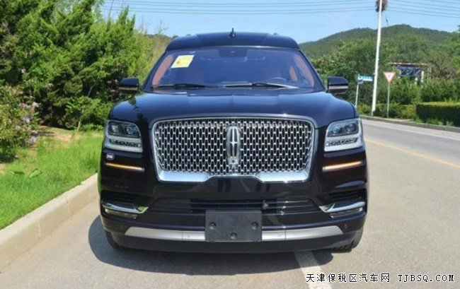 2019款林肯外交官3.5T加規(guī)版 22輪/航空座椅現(xiàn)車(chē)156萬(wàn)
