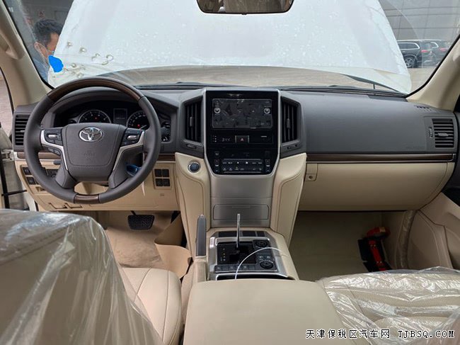 2019款豐田酷路澤4600中東版 20輪/GT包圍/天窗現(xiàn)車94萬