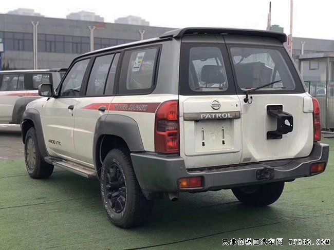 2018款日產(chǎn)途樂Y61中東版 雙差速鎖/17輪/7座現(xiàn)車66.8萬