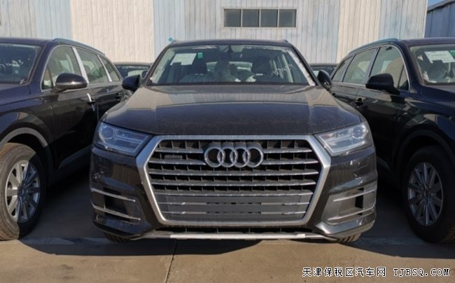 平行進口車19款奧迪Q7歐規(guī)版 18輪/真皮/全景現(xiàn)車54萬