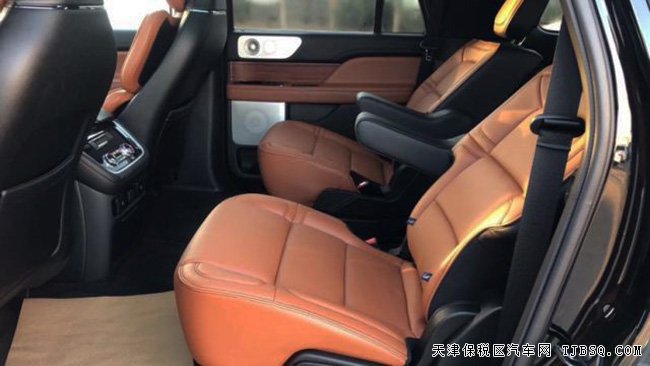 18款林肯領航員3.5T加規(guī)版 300A/座椅包/雷測現(xiàn)車102萬