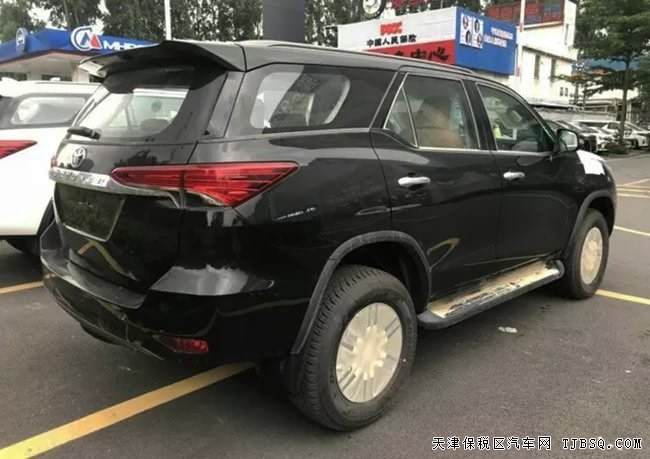 19款豐田穿越者2700中東版 17鋁輪/7座/3氣囊現(xiàn)車29.7萬