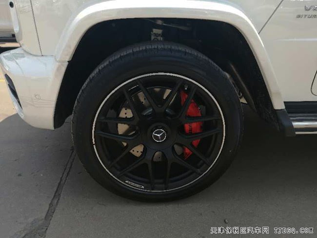 2020款奔馳G63AMG加規(guī)版 金屬漆/22輪/內(nèi)飾包現(xiàn)車252萬