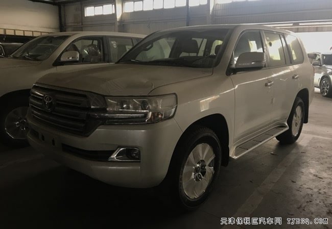 2020款豐田酷路澤4000中東版 18輪/天窗/航踏現(xiàn)車64.6萬