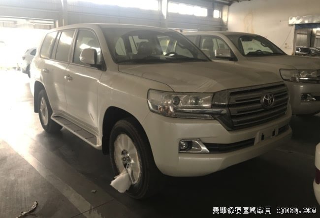 2020款豐田酷路澤4000中東版 18輪/天窗/航踏現(xiàn)車64.6萬
