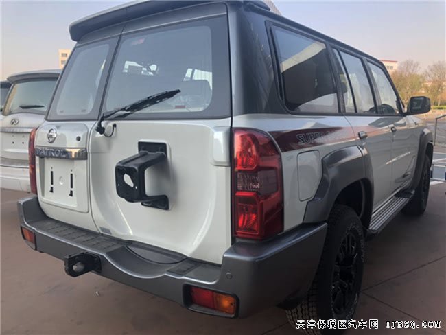 2018款日產(chǎn)途樂Y61中東版 全地形越野現(xiàn)車優(yōu)惠購