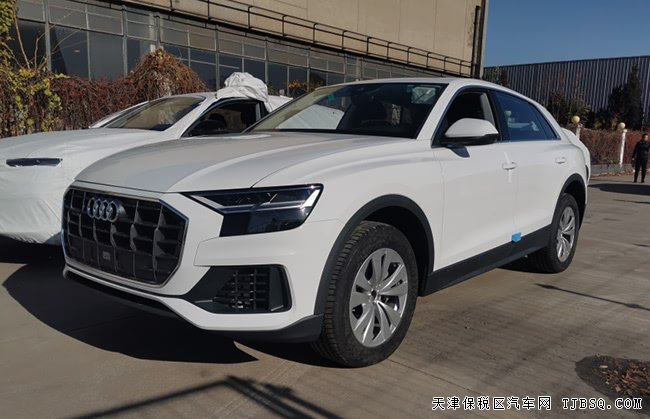 2019款奧迪Q8中東版 19輪/LED大燈/全景現(xiàn)車69萬優(yōu)惠購