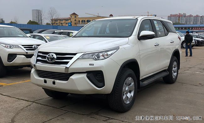 20款豐田穿越者2700中東版 3氣囊/17輪/七座現(xiàn)車26.8萬