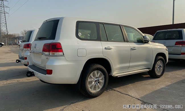 2020款豐田酷路澤4000中東版 18輪/七座/冰箱現(xiàn)車63萬