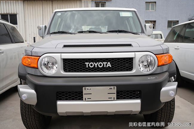 20款豐田FJ酷路澤中東版 差速鎖/17輪/氣泵現(xiàn)車44.8萬