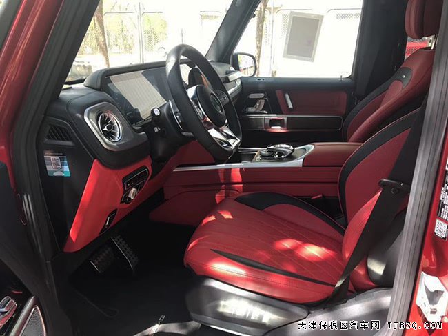 19款奔馳G63AMG加規(guī)版 22輪/金屬漆/環(huán)影現(xiàn)車270萬勁惠