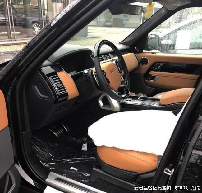 2020款路虎攬勝柴油創(chuàng)世加長版 3.0T現(xiàn)車超值熱賣