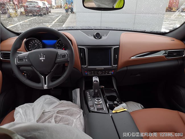2019款瑪莎拉蒂levante中東版 19輪/遙啟/全景現(xiàn)車73萬