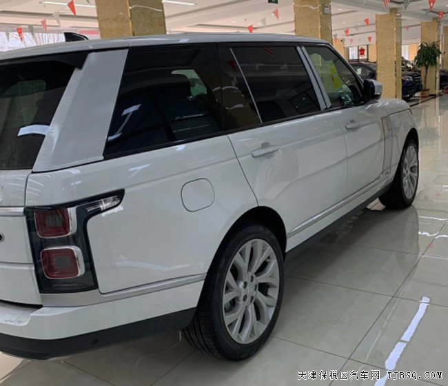 20款路虎攬勝創(chuàng)世加長版 駕駛包/停車包/21輪現(xiàn)車140萬