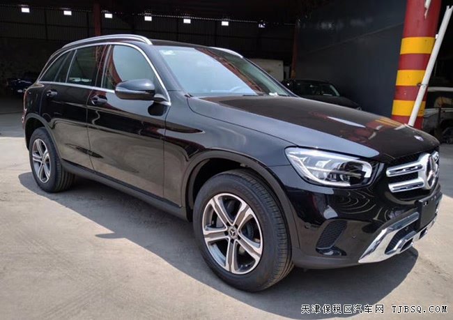 2020款奔馳GLC300墨西哥版 18輪/全景天窗現(xiàn)車38萬(wàn)優(yōu)購(gòu)