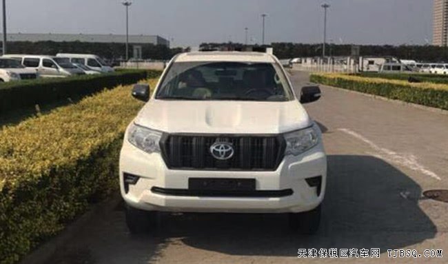 2020款豐田霸道2700中東版 17輪/底掛備胎/天窗現(xiàn)車43萬