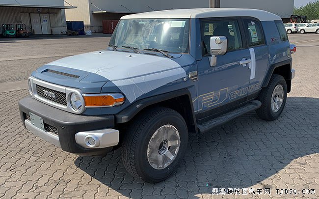 2020款豐田FJ酷路澤中東版 17輪/氣泵/雙油現(xiàn)車48.5萬