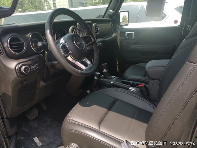 2020款JEEP牧馬人加規(guī)版 安全包/燈包/寒冷包現(xiàn)車44萬