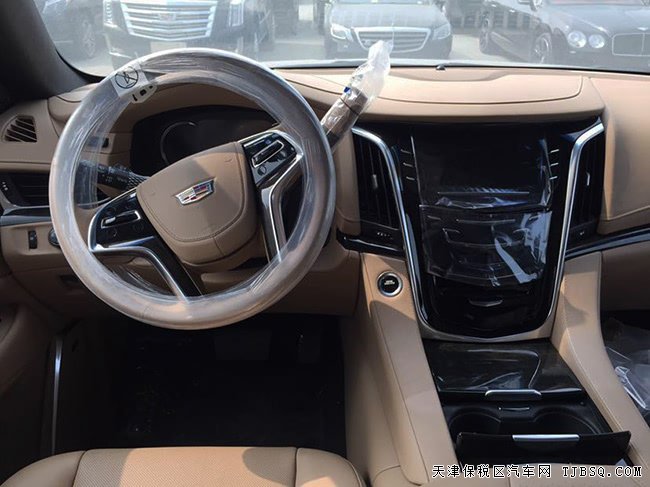 2019款凱迪拉克凱雷德6.2L加規(guī)版 22輪/環(huán)影現(xiàn)車(chē)120萬(wàn)