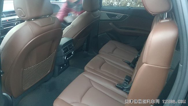 2019款奧迪Q7加規(guī)版 BOSE音響/環(huán)影/20輪/全景現(xiàn)車67萬