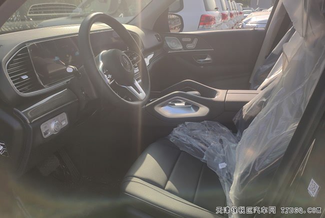 2020款奔馳GLE350美規(guī)版 暗夜包/20輪/全景天窗現(xiàn)車68萬(wàn)