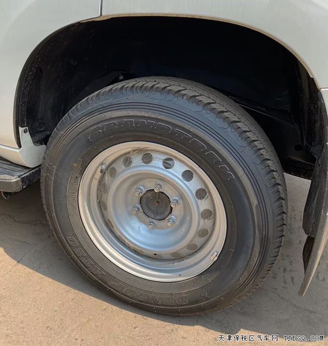 20款豐田普拉多2700中東版 17輪/7座/底掛現(xiàn)車41萬鉅惠
