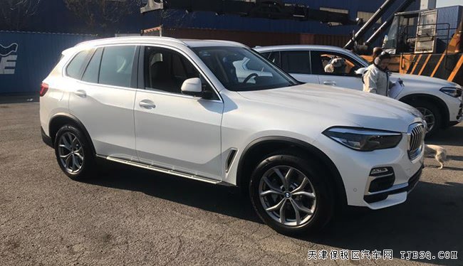 2020款寶馬X5墨西哥版 3.0T現(xiàn)車熱賣絢麗來(lái)襲