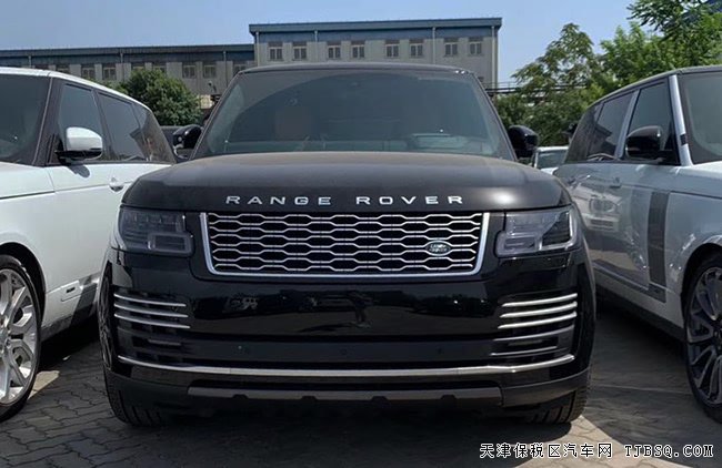 20款路虎攬勝創(chuàng)世加長(zhǎng)版 300PD/22輪/環(huán)影現(xiàn)車146.5萬(wàn)
