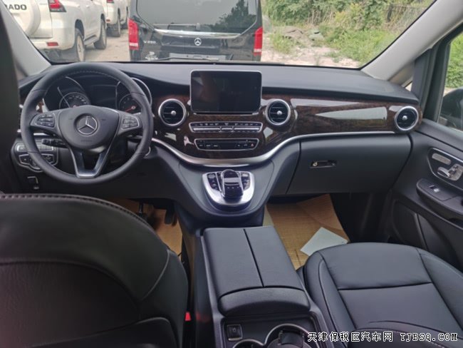 2019款奔馳V250墨西哥版 17輪/真皮/雙電動門現(xiàn)車55萬