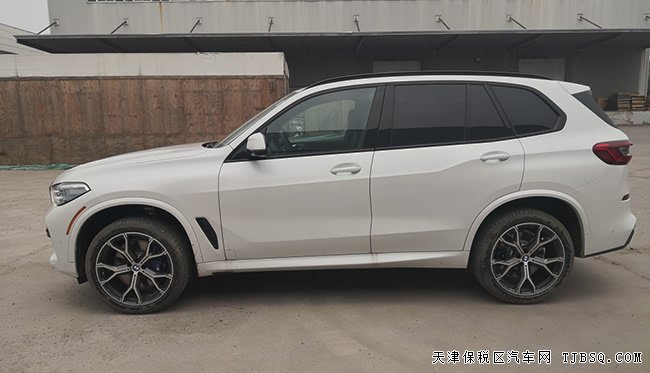 20款寶馬X5加規(guī)版 M運動包/大豪華包/環(huán)影現(xiàn)車81萬鉅惠