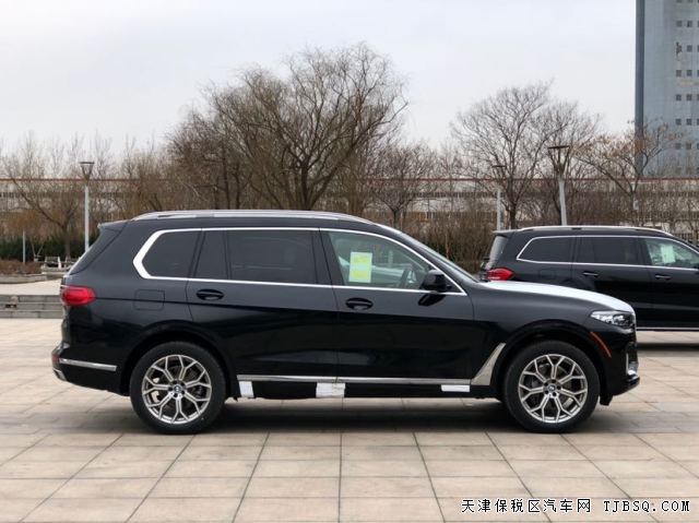 20款加版寶馬X7現(xiàn)車，僅售112萬(wàn)，同中規(guī)126.8萬(wàn)M運(yùn)動(dòng)同款
