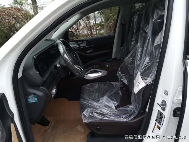 超值特價！奔馳GLE450 豪華配置：底升/抬顯/環(huán)影/柏林之聲音響，