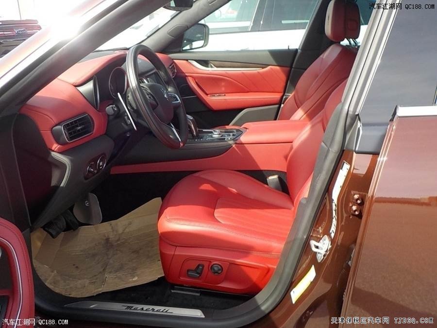 瑪莎拉蒂系列 Levante 19款 3.0T 350Hp 標(biāo)準(zhǔn)版僅售 78萬(wàn)
