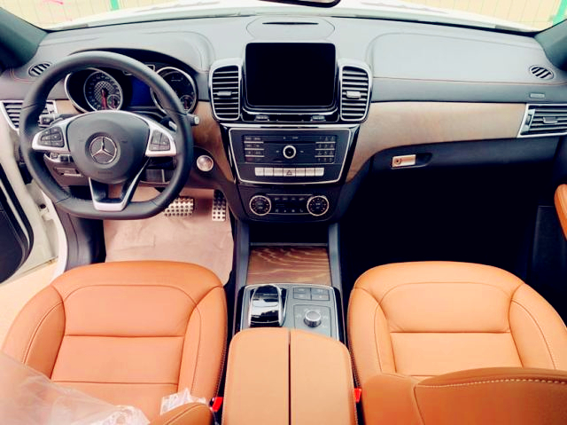 墨西哥版奔馳GLE43 20款 Coupe 天窗 僅售71萬現(xiàn)車手續(xù)齊