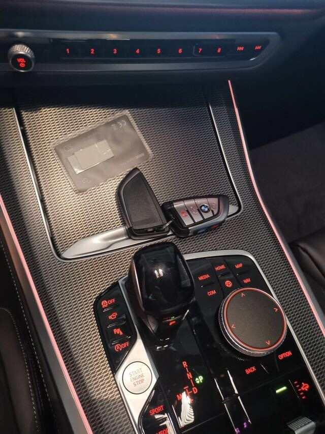 2019款寶馬X7加版豪華包/M運動包 現(xiàn)車港口最低價98萬