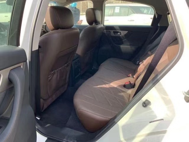 19款英菲尼迪QX70 3.7L自然吸氣港口特供車型僅售42.5萬