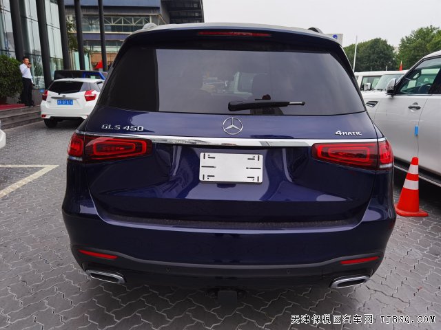 國六奔馳GLS4月中交車，預(yù)購價(jià)格優(yōu)惠，僅售120萬！