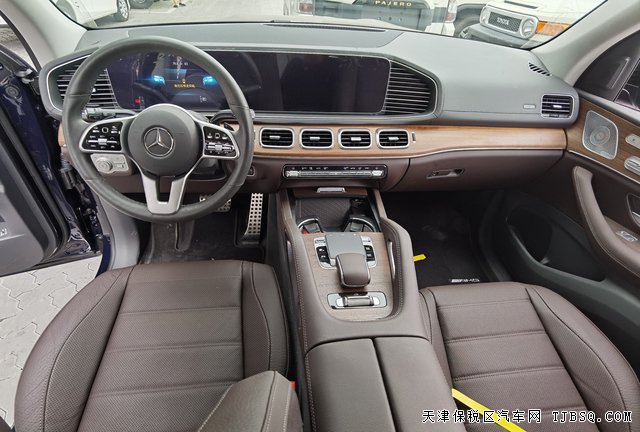 國六奔馳GLS4月中交車，預(yù)購價(jià)格優(yōu)惠，僅售120萬！