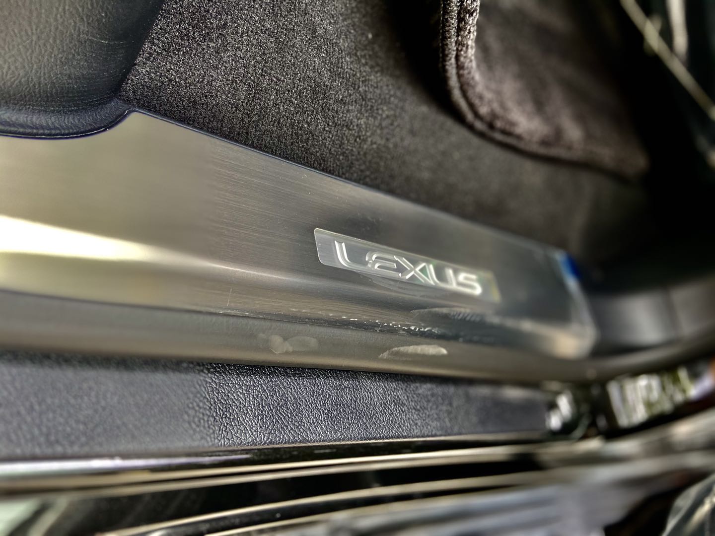 2020款雷克薩斯LX570中東鉑金版 170萬起售