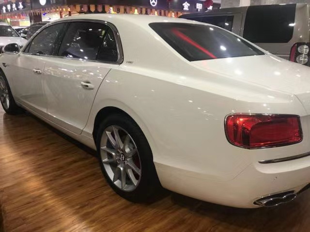 18ewYV8S 4.0TͰۿޕr(sh)(yu)235f(wn)