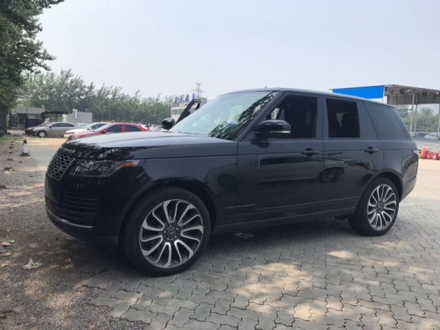 2020款加版攬勝行政 3.0T 汽油 HSE 國六現(xiàn)車
