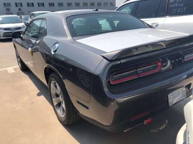 一代經(jīng)典美式肌肉車 道奇挑戰(zhàn)者最后一批僅售47.5萬(wàn)
