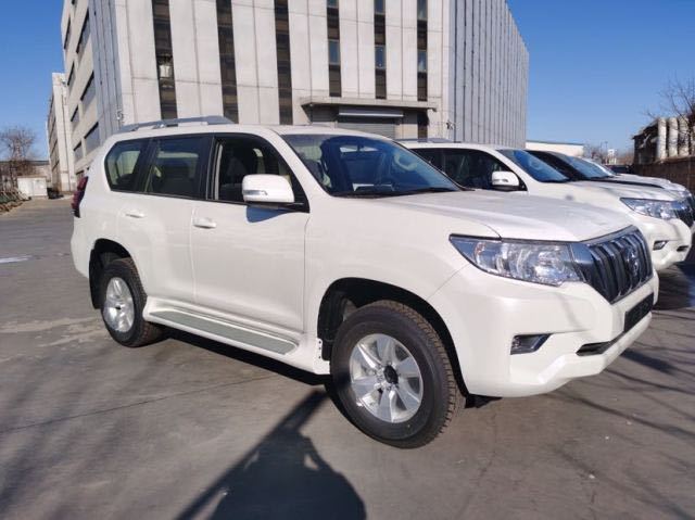2020款豐田霸道3000柴油版 中東版國(guó)五現(xiàn)車僅售61萬(wàn)
