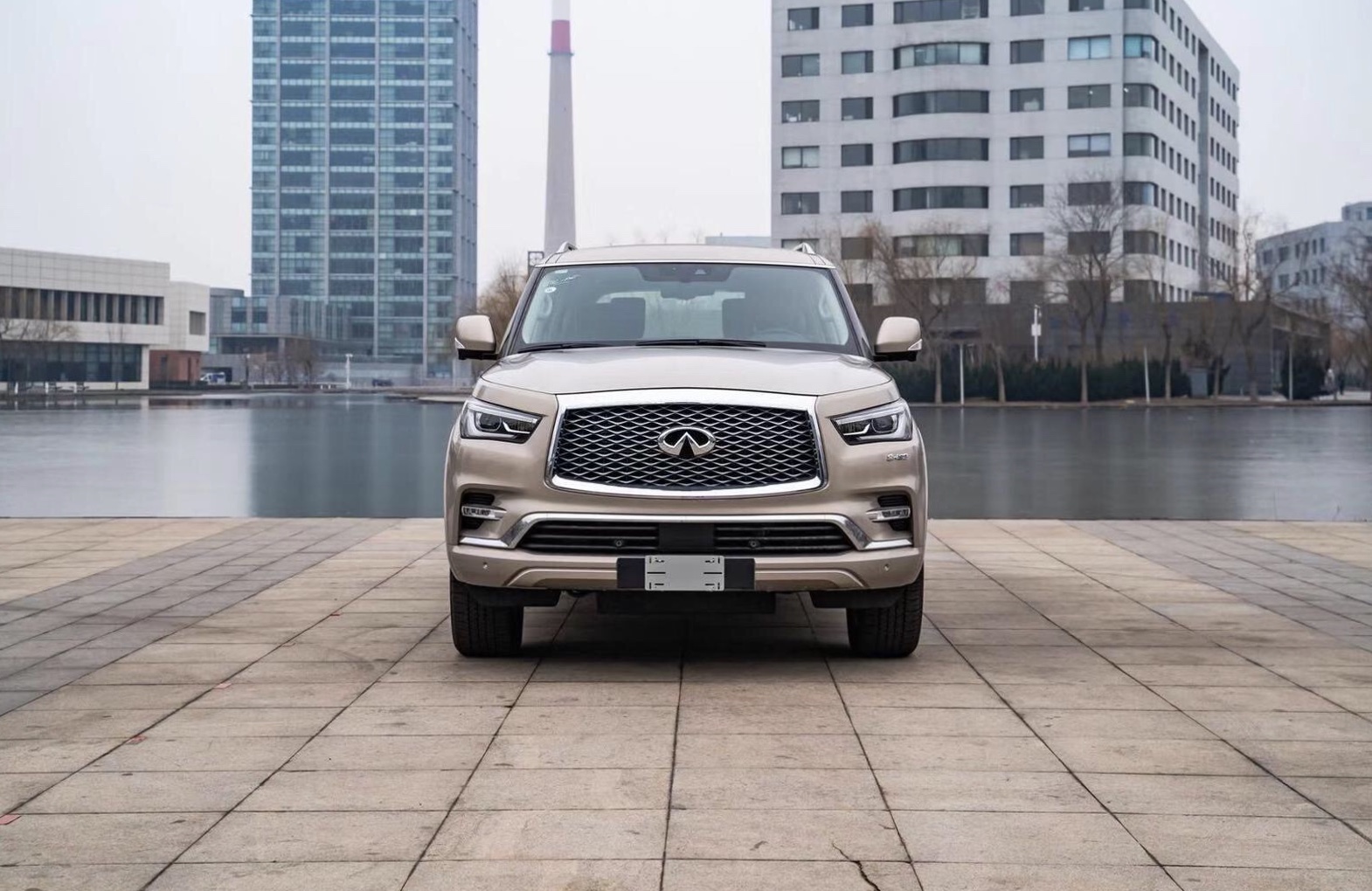 陸地大鯊魚-2020款英菲尼迪QX80