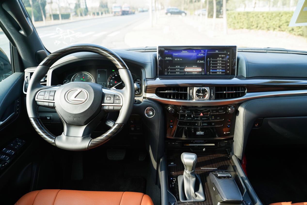 20款雷克薩斯LX570加版5.7L V8自然吸氣發(fā)動機港口國六預售175萬