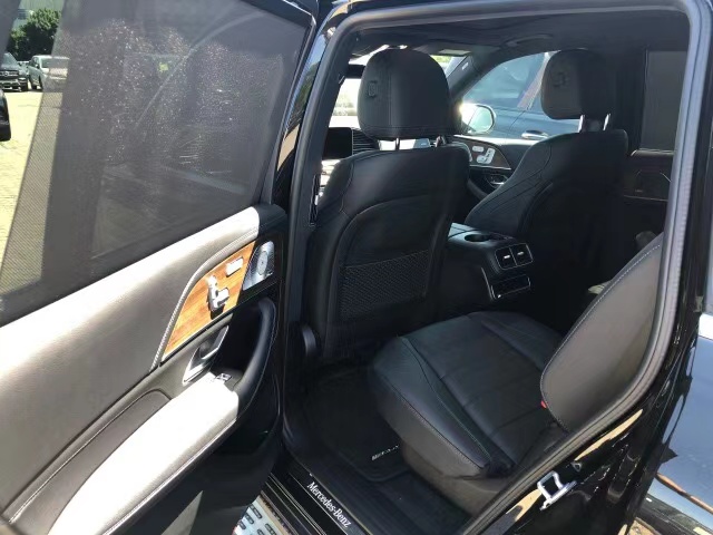 20款奔馳GLS450加版頂配 港口現(xiàn)車僅售127萬(wàn)